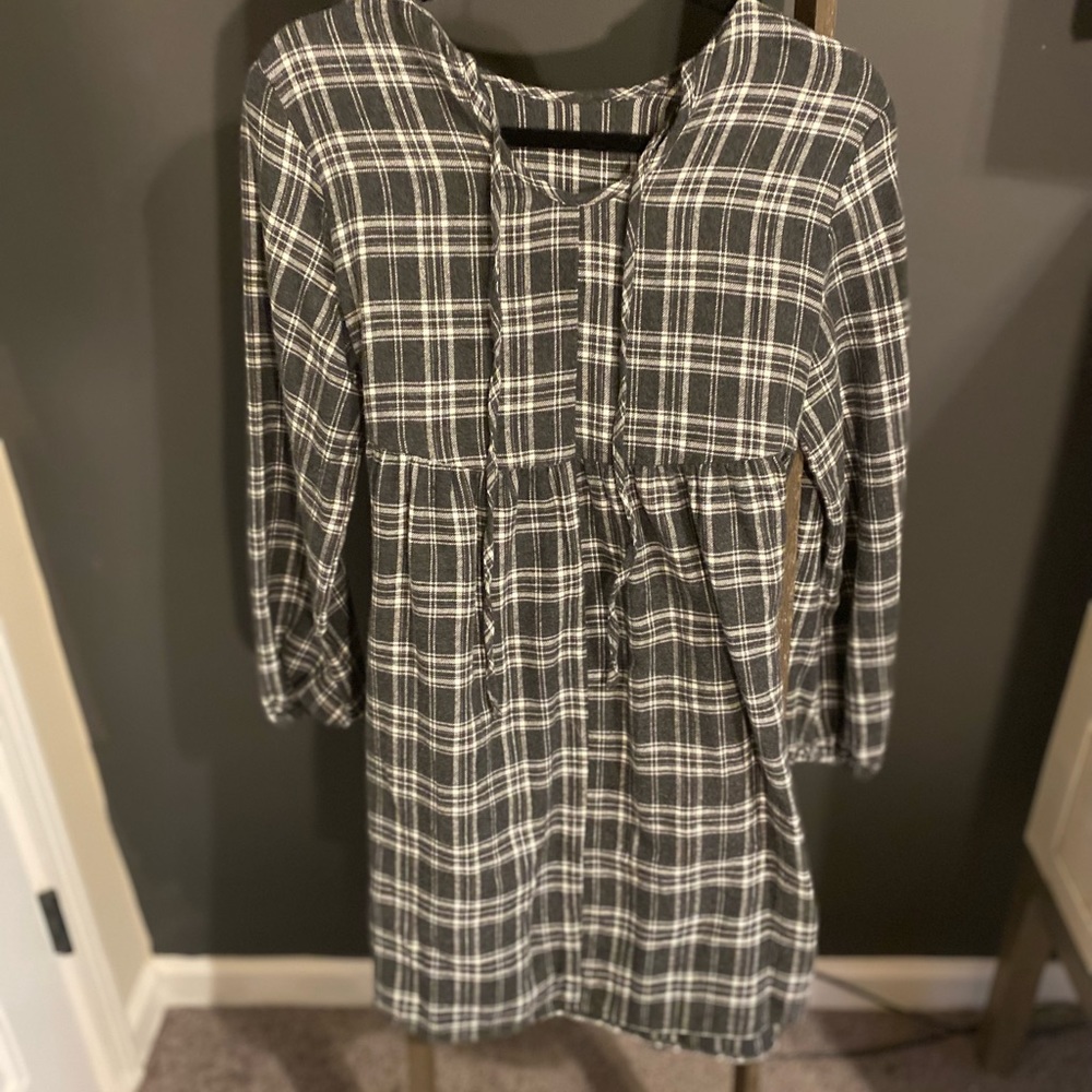 Baby doll style at the knee dress. Plaid.
